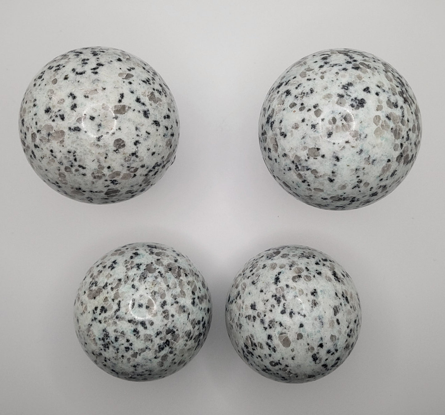 Kiwi Jasper Spheres