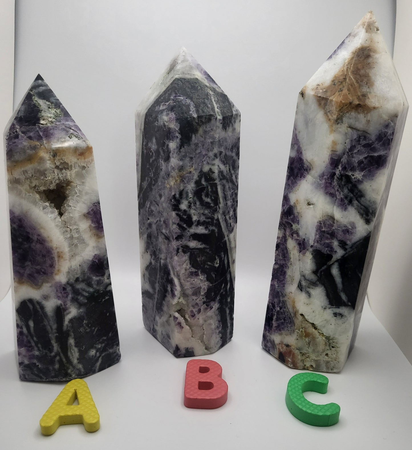 Purple Sphalerite in Quartz and Jasper Towers